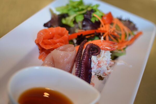 TheGeneralPublic_Sushi_sashimi salad